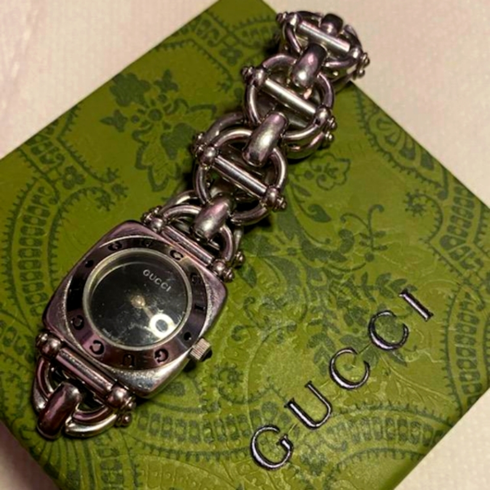 GUCCI CHAIN LINK WATCH W BOX